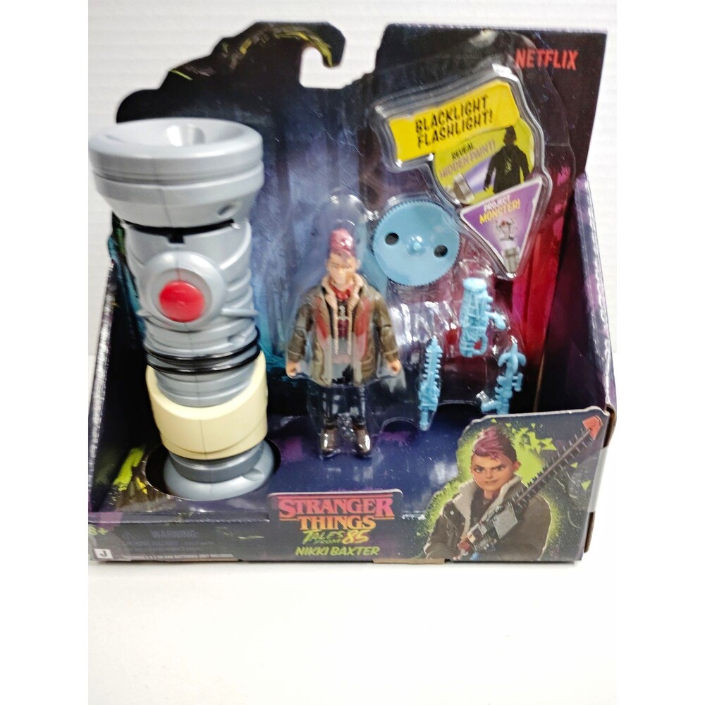 Stranger Things Tales '85 Nikki Baxter Action Figure w/ Flashlight 8+ Boxed